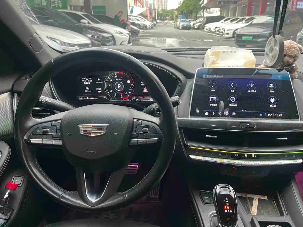 Cadillac CT5 — миниатюра 11