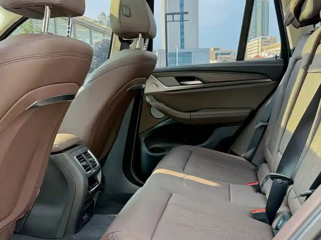 BMW X3 — миниатюра 6