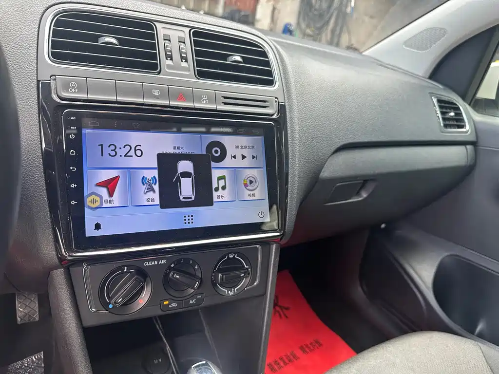 Volkswagen Polo — миниатюра 12
