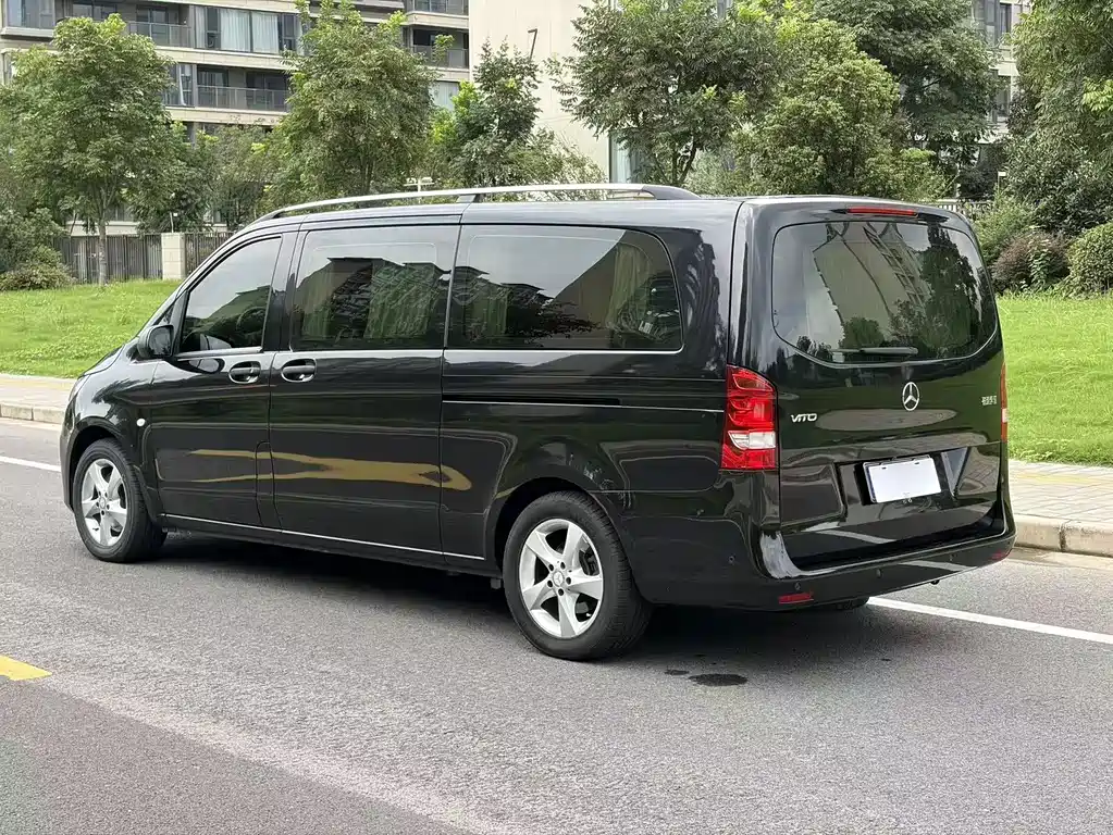 Mercedes-Benz Vito — миниатюра 6