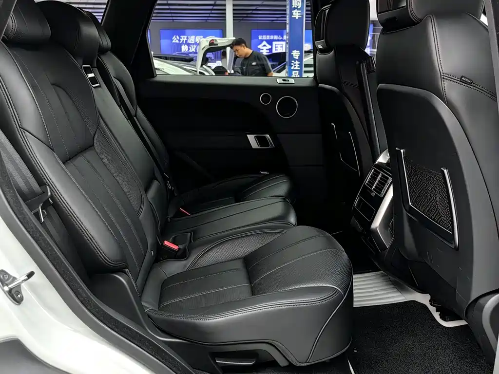 Land Rover Sport — миниатюра 8