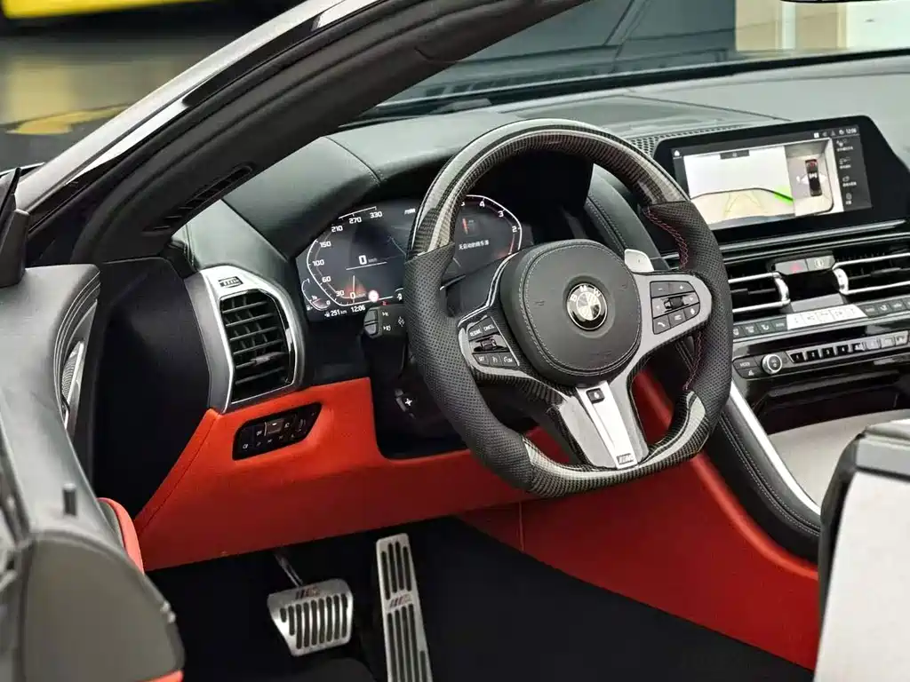 BMW 8 Series — миниатюра 11