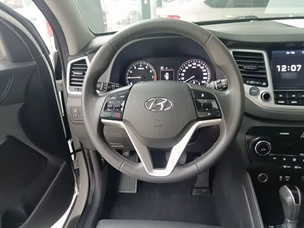Hyundai Tucson — миниатюра 11