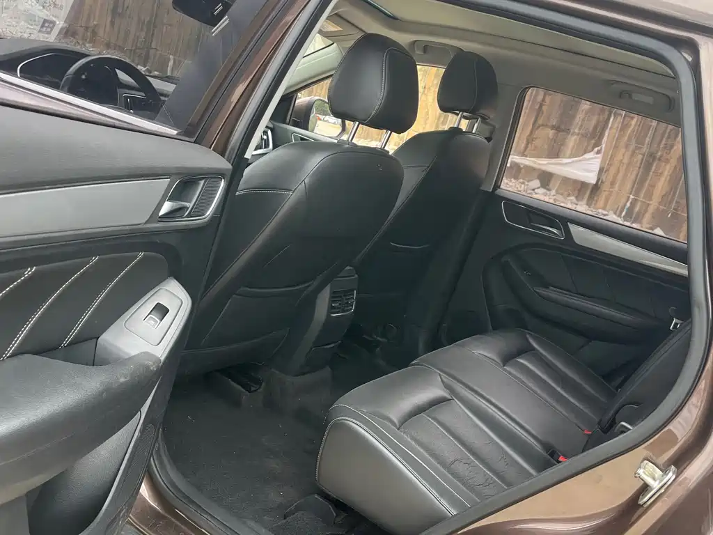 Roewe RX5 — миниатюра 9