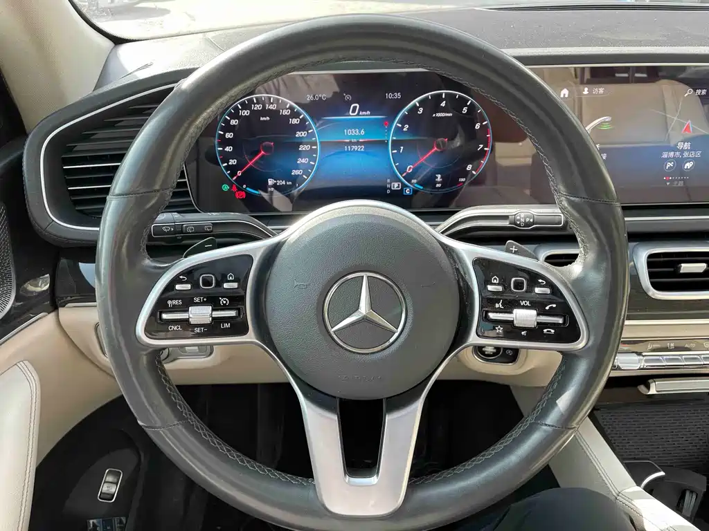 Mercedes-Benz GLE (Import) — миниатюра 10