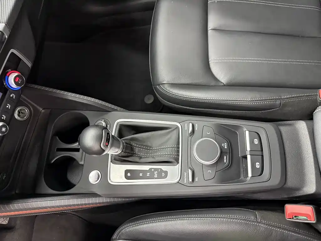 Audi Q2L — фотографии объявления, Фото 25