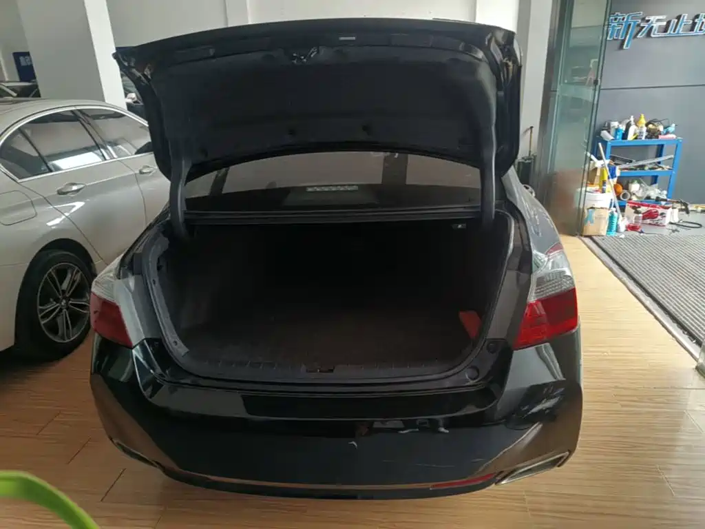Honda Accord — миниатюра 19