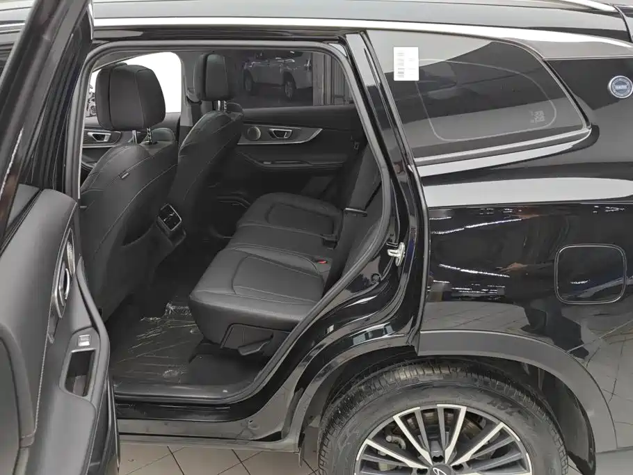 Chery Tiggo 8 PRO — миниатюра 11