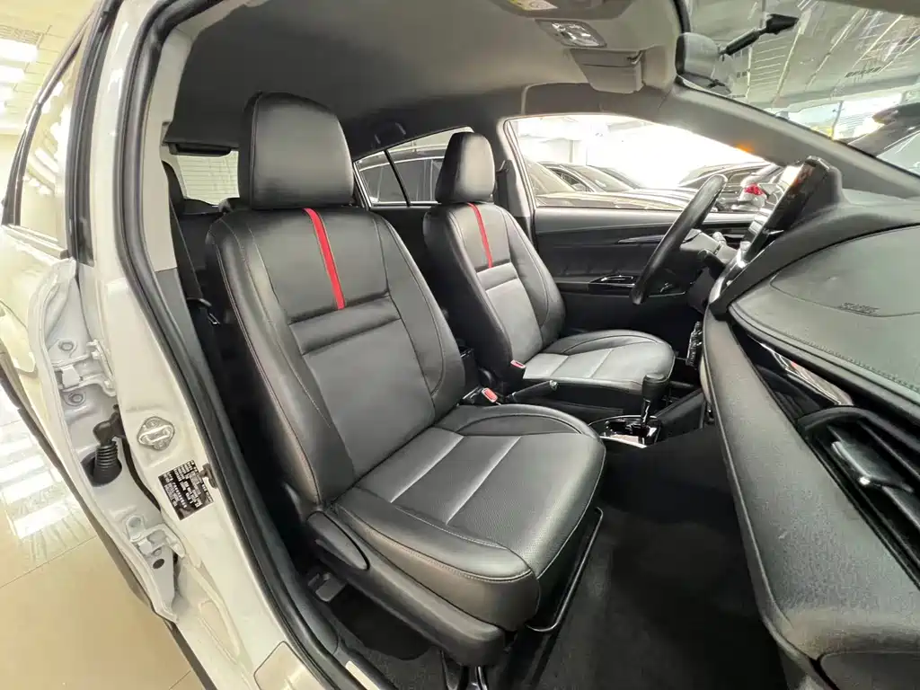 Toyota Yaris L — миниатюра 20