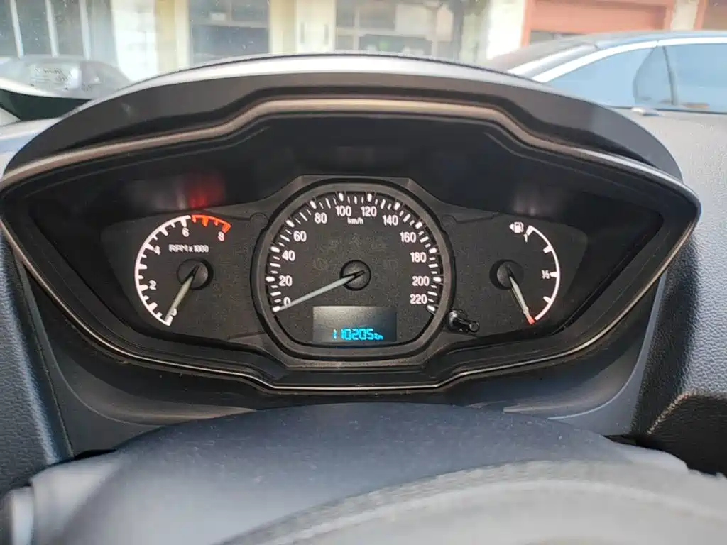 Ford Escort — миниатюра 12