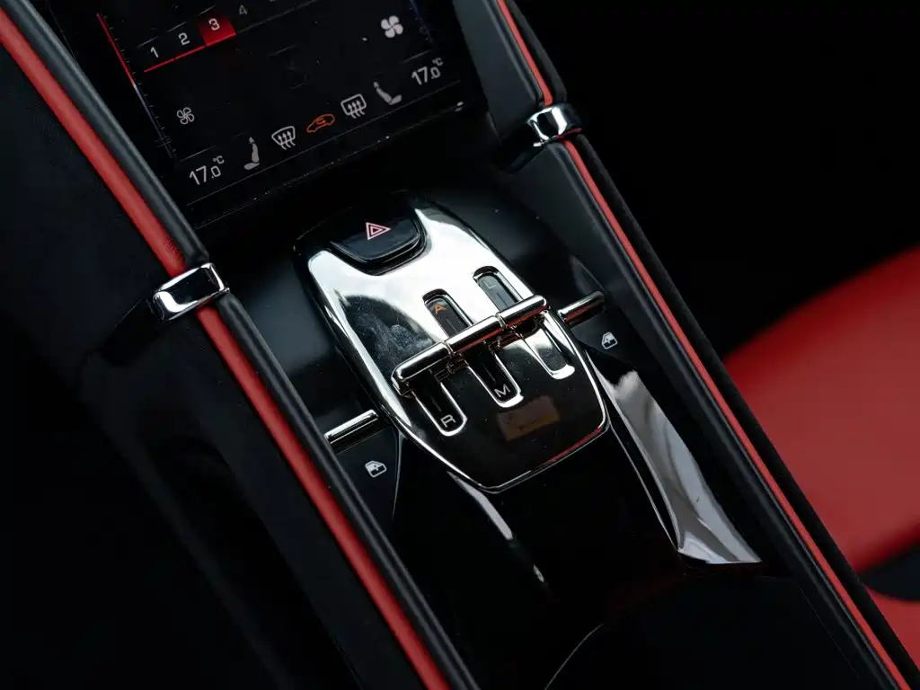 Ferrari Roma 3.9T V8, фото 14