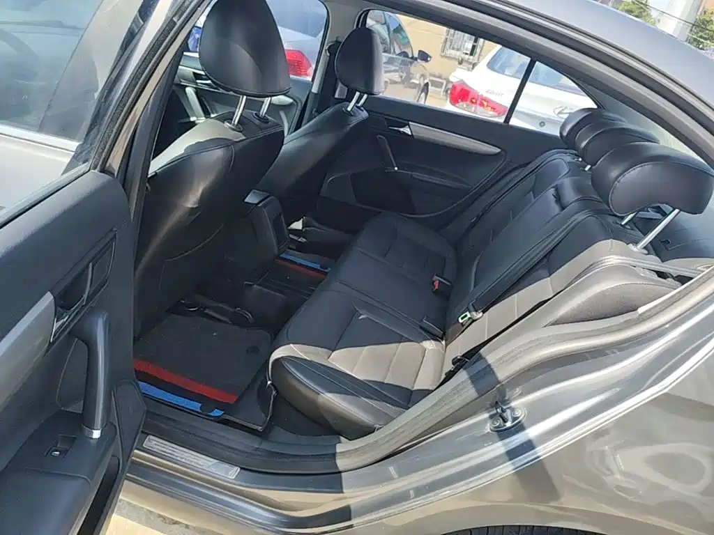Volkswagen Lavida — миниатюра 17