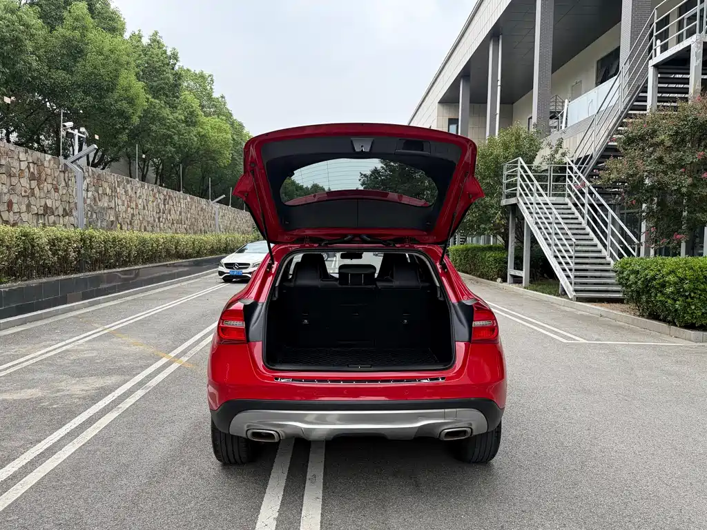 Mercedes-Benz GLA — миниатюра 17