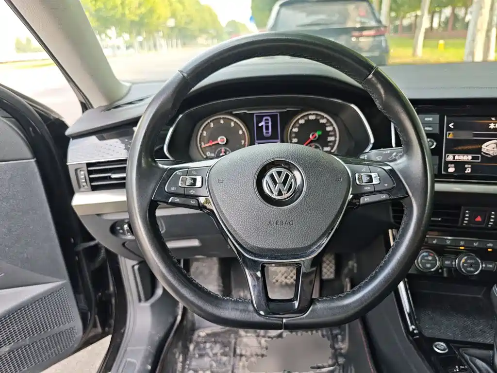 Volkswagen Passat — миниатюра 11