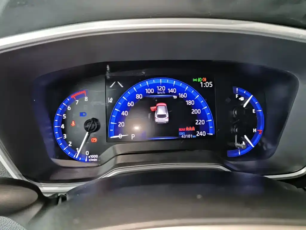 Toyota Corolla Cross — миниатюра 12