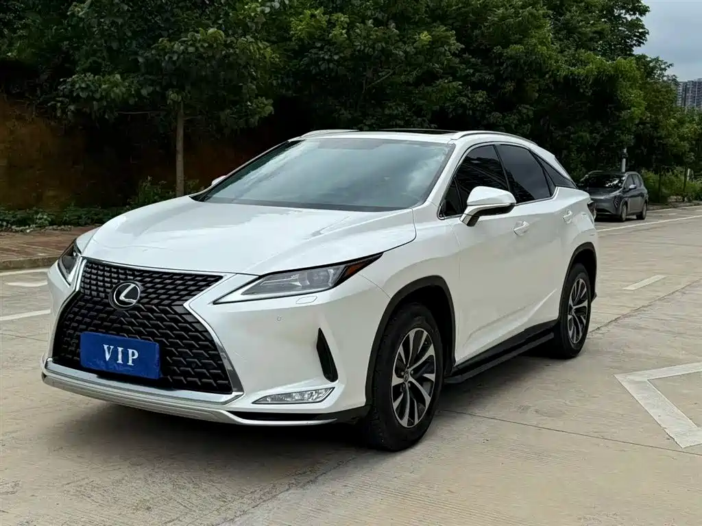 Lexus RX 2022