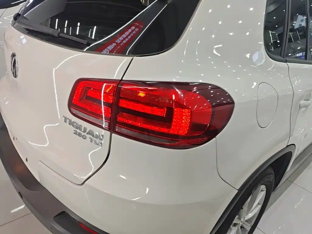 Volkswagen Tiguan — миниатюра 8