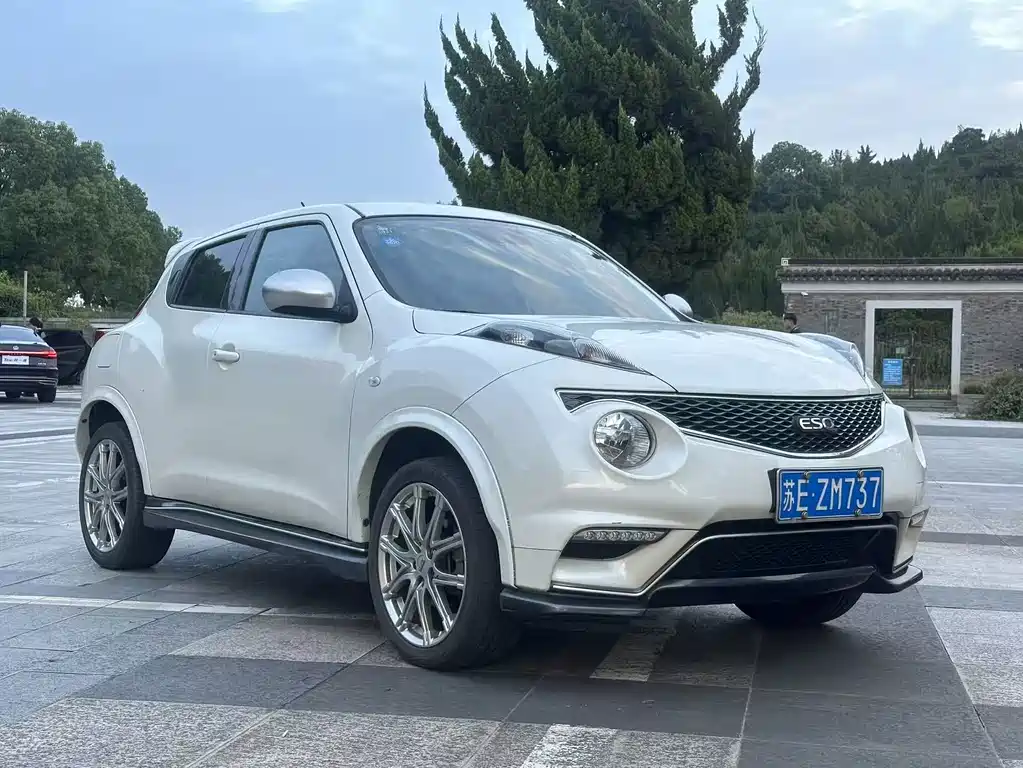 Infiniti ESQ — миниатюра 2