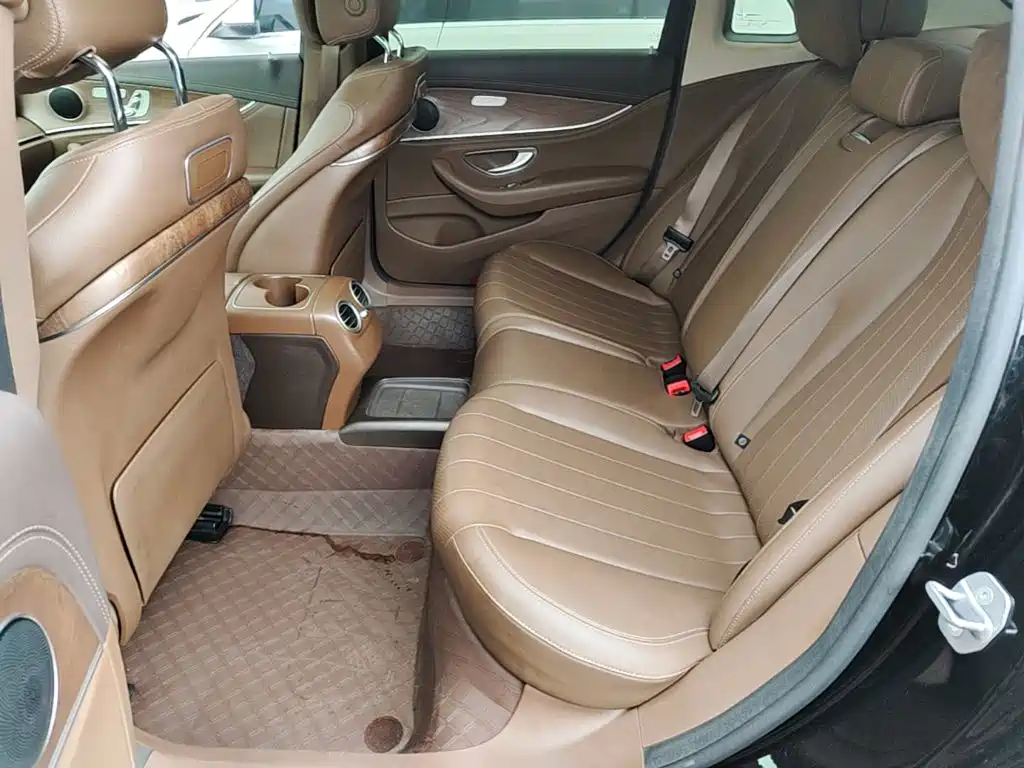 Mercedes-Benz E-Class — миниатюра 22