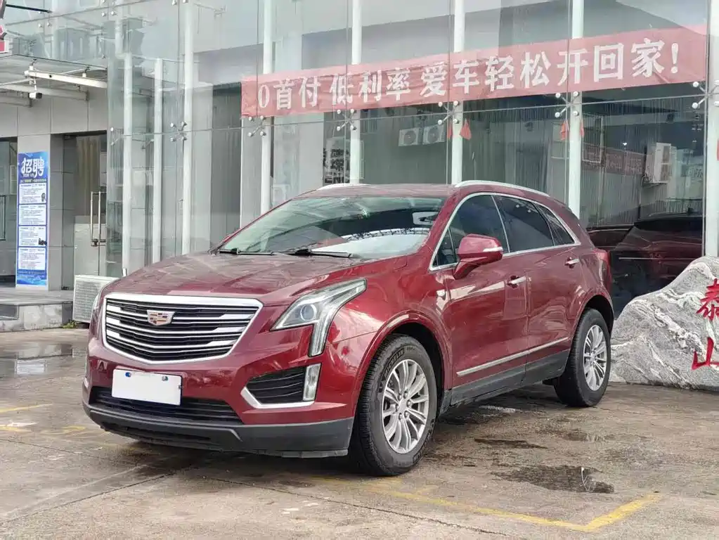 CADILLAC XT5