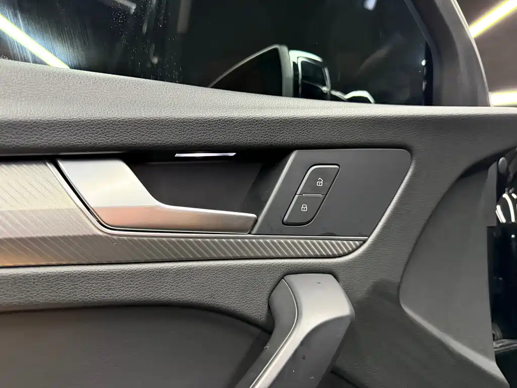Audi Q5L — миниатюра 20