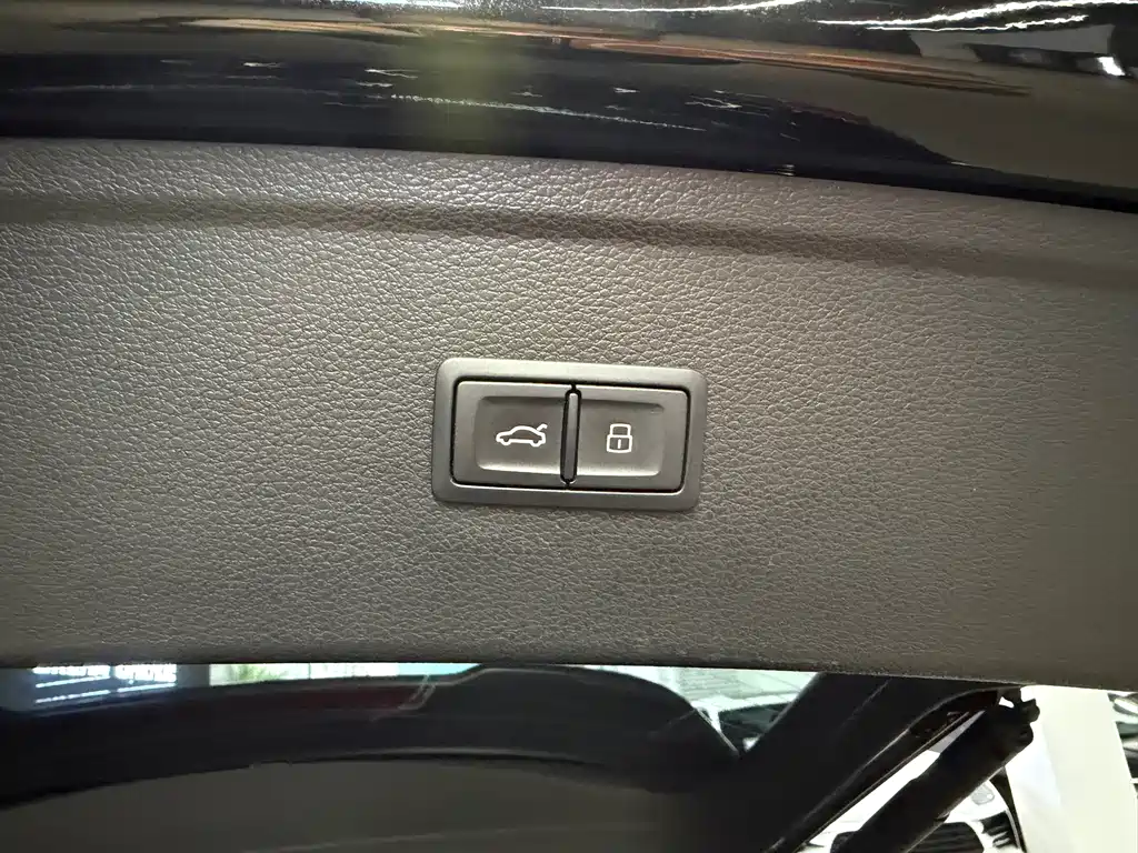 Audi Q5L — миниатюра 25
