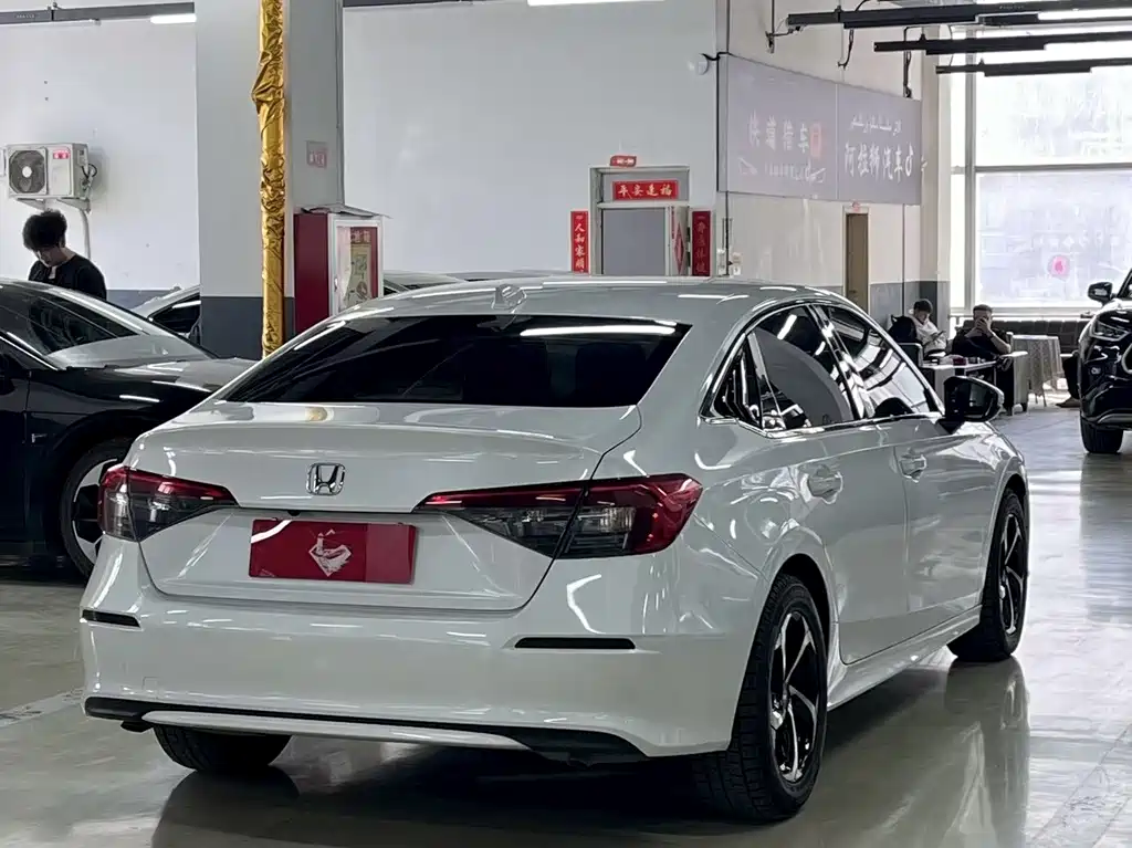 Honda Civic — миниатюра 9
