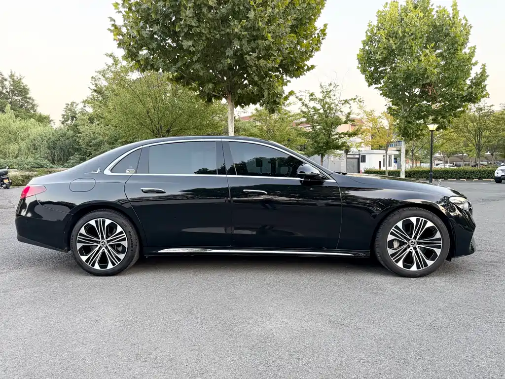 Mercedes-Benz E-Class New Energy — миниатюра 7