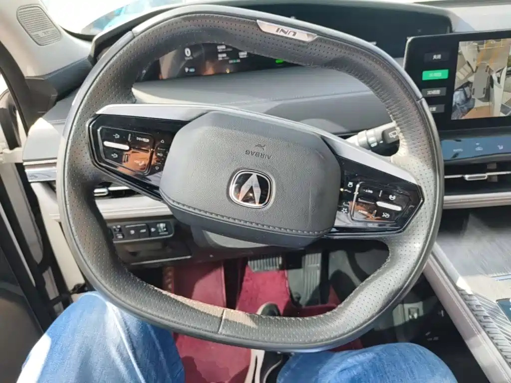 Changan UNI-K iDD — миниатюра 11