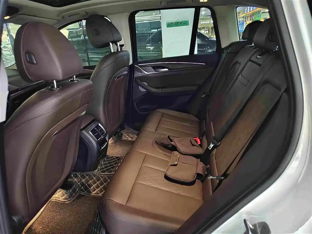 BMW X3 — миниатюра 3