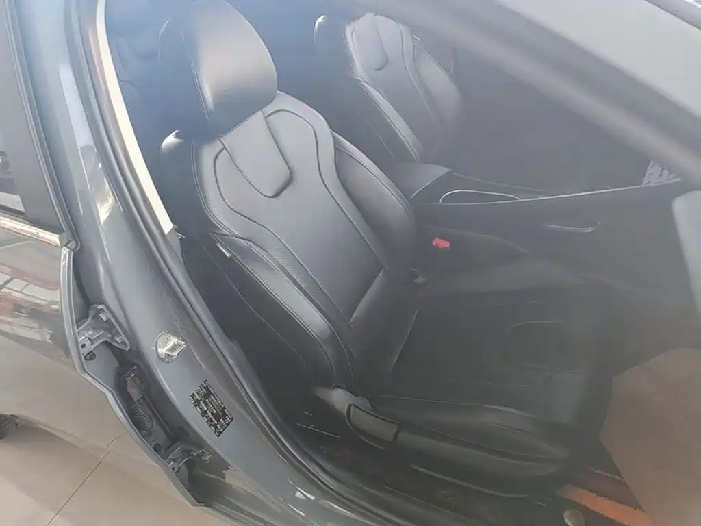 Hyundai Elantra — миниатюра 25