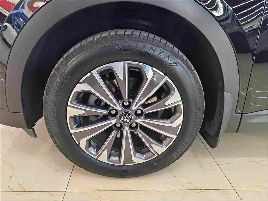 Buick Envision Plus — миниатюра 10