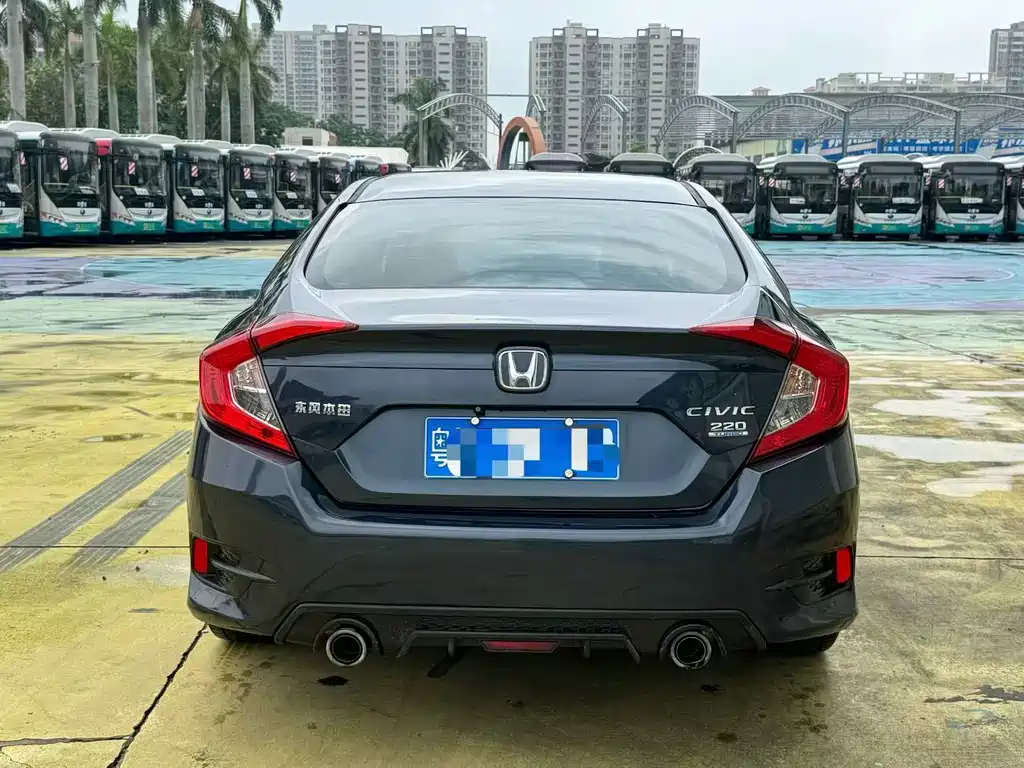Honda Civic — миниатюра 8