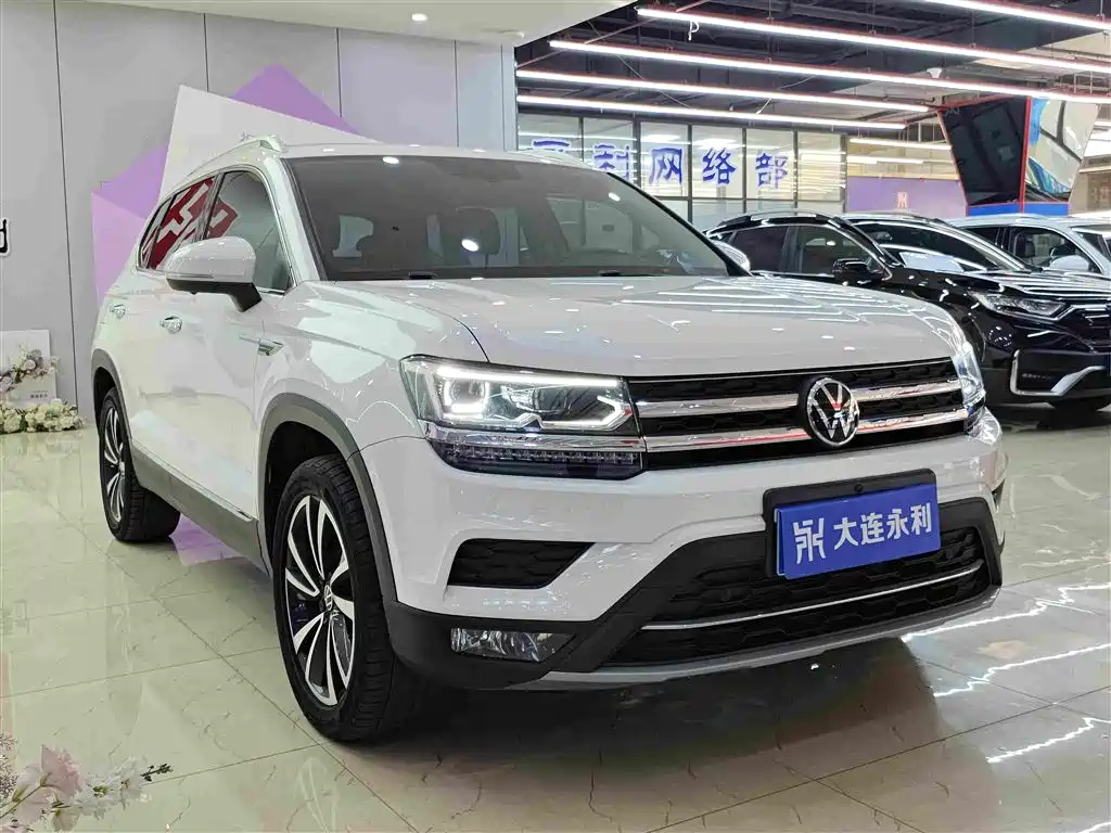 Volkswagen Tharu — миниатюра 3