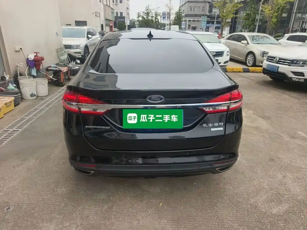 Ford Mondeo — миниатюра 6