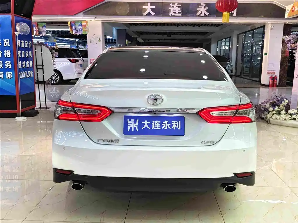 Toyota Camry — миниатюра 15