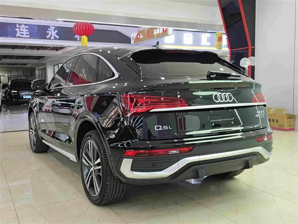 Audi Q5L Sportback — миниатюра 16
