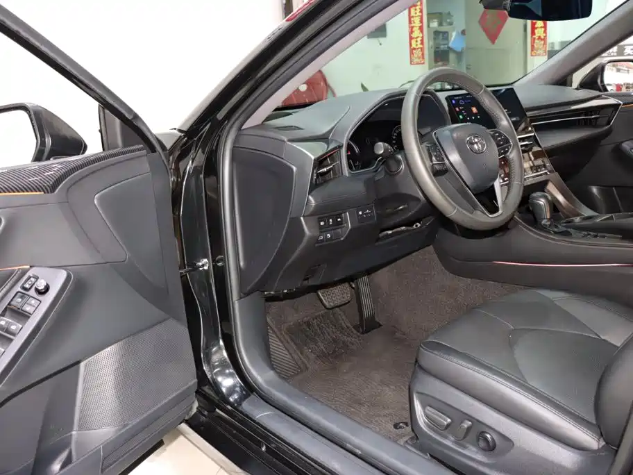 Toyota Avalon — миниатюра 8