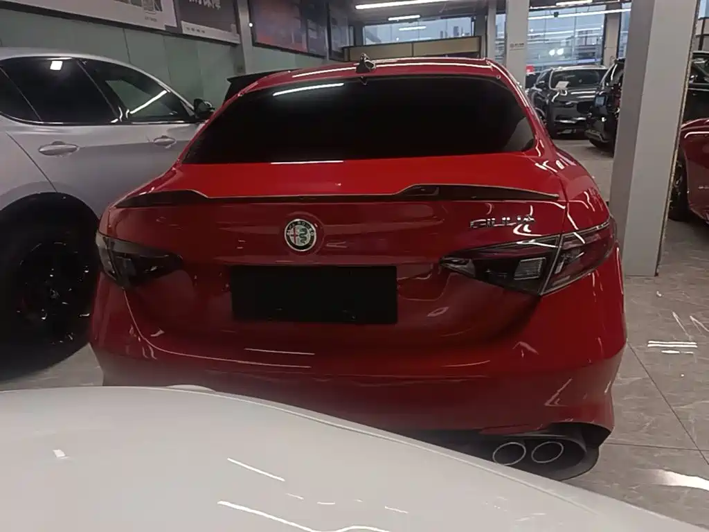 Alfa Romeo Giulia — миниатюра 6