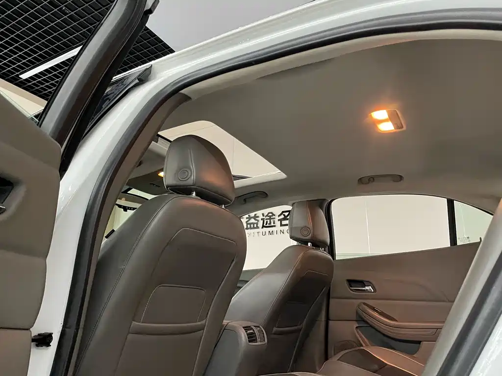 Chevrolet Malibu — миниатюра 13