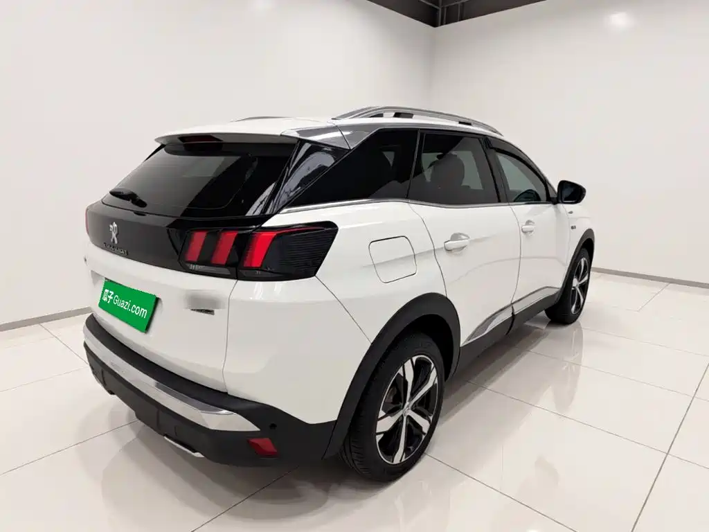 Peugeot 4008 — миниатюра 6