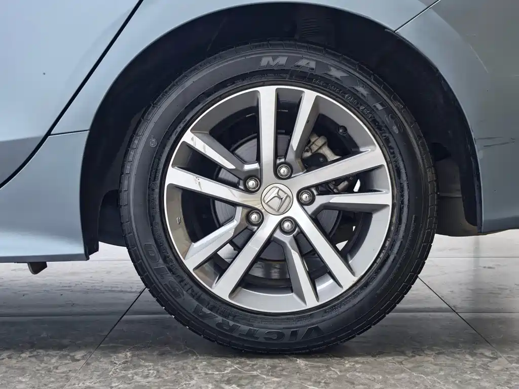 Honda Civic — миниатюра 8