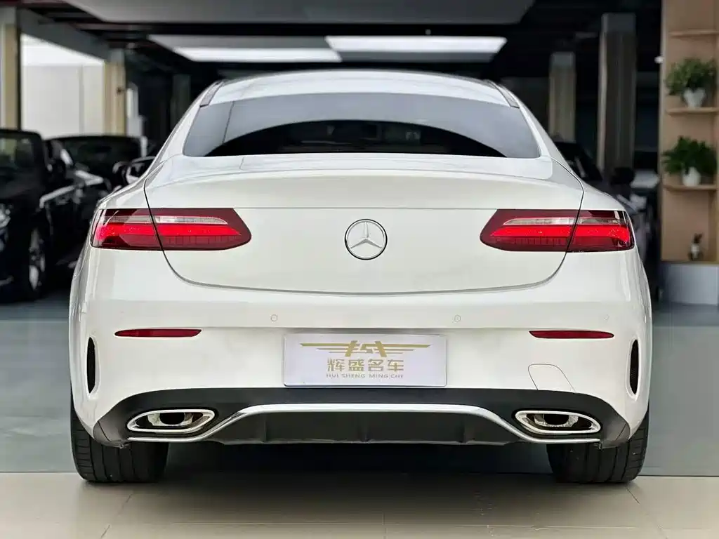 Mercedes-Benz E-Class (Import) — миниатюра 4