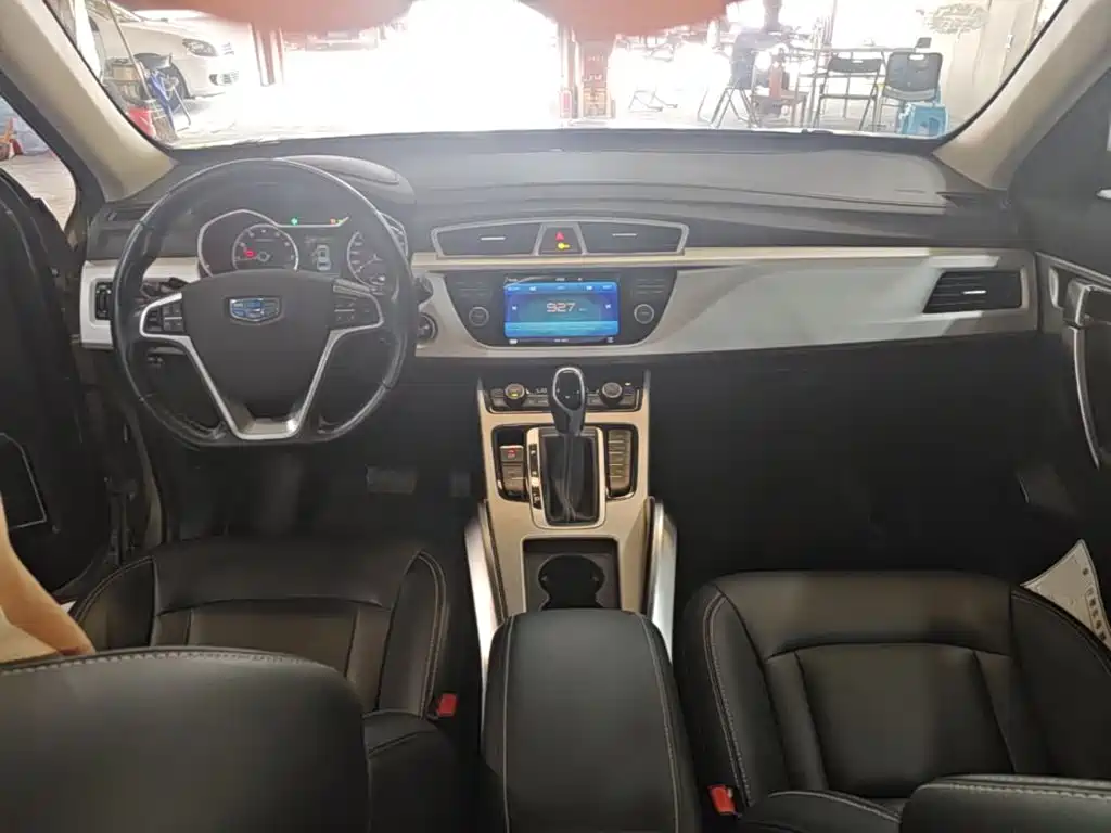 Geely Boyue — миниатюра 10