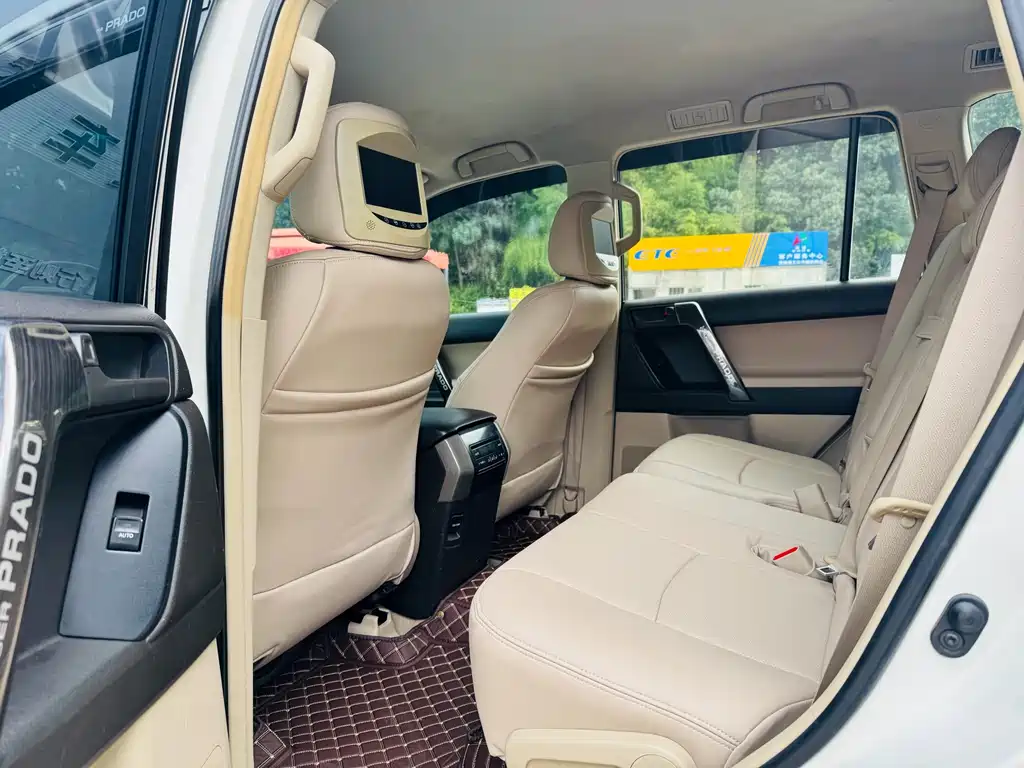 Toyota Land Cruiser Prado 2013 2.7L