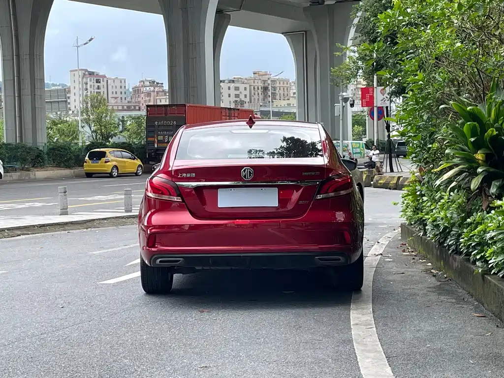 MG MG6 — миниатюра 3