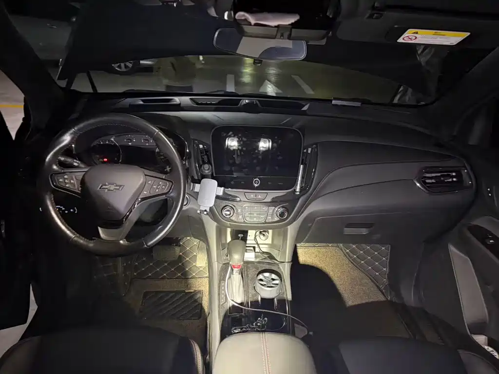 Chevrolet Equinox — миниатюра 11