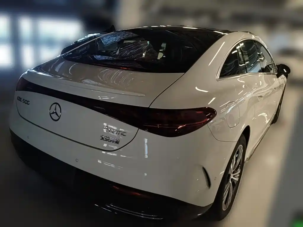 Mercedes-Benz EQE — миниатюра 10