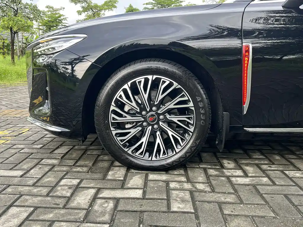 Hongqi Hongqi H5 — миниатюра 10
