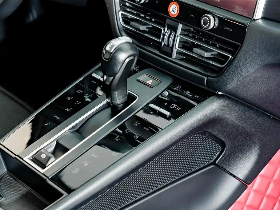 Porsche Macan — миниатюра 18